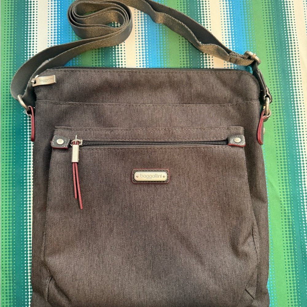 Baggallini Brown Crossbody Messenger Bag with Red Trim